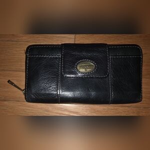 Fossil Explorer Zip Clutch Wallet Black LARGE ZIP AROUND SUPER RARE FIND W/Tags